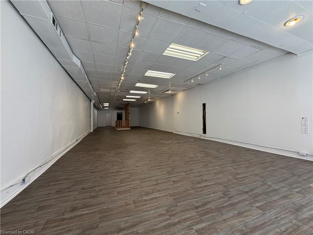 227 King Street E Property Photo 4