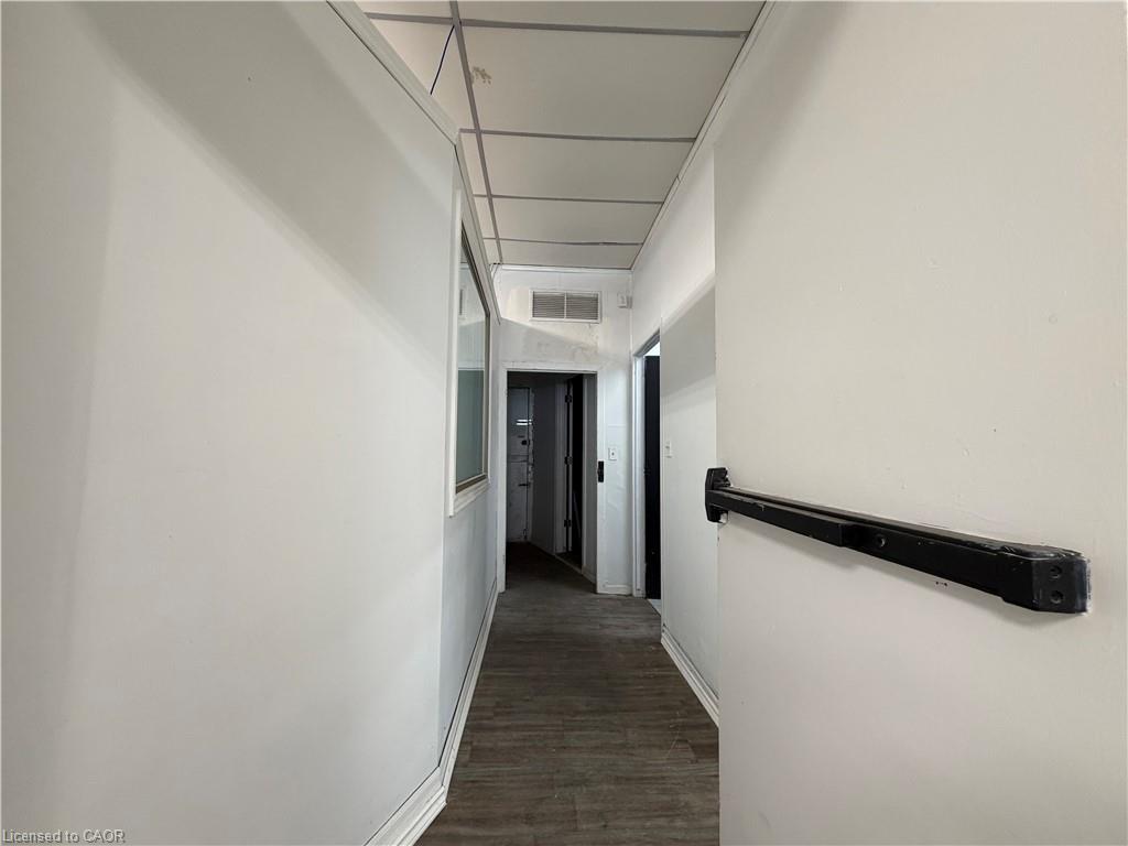 227 King Street E Property Photo 7