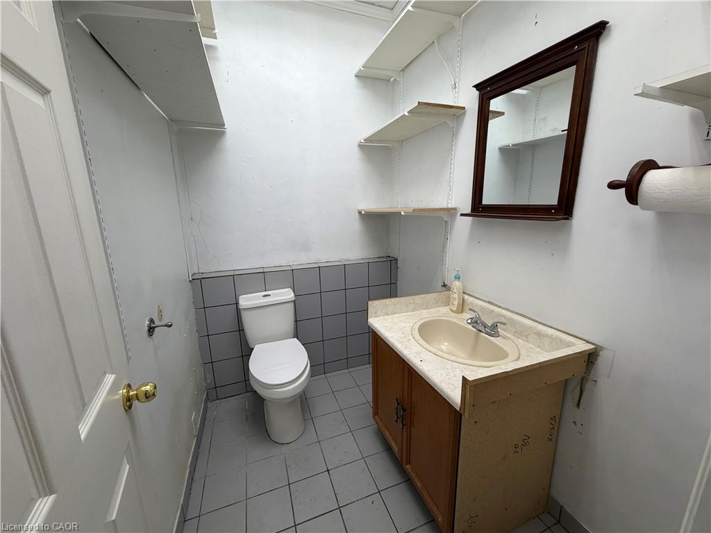 227 King Street E Property Photo 8