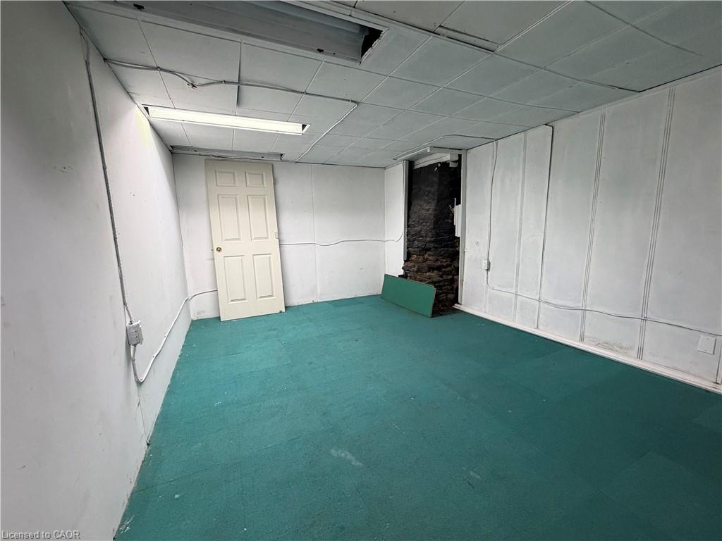 227 King Street E Property Photo 12
