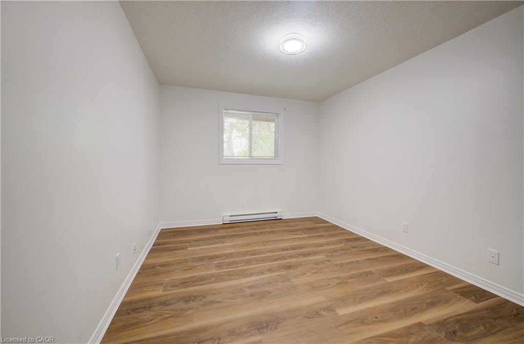 105-440 Durham Street W Property Photo 19