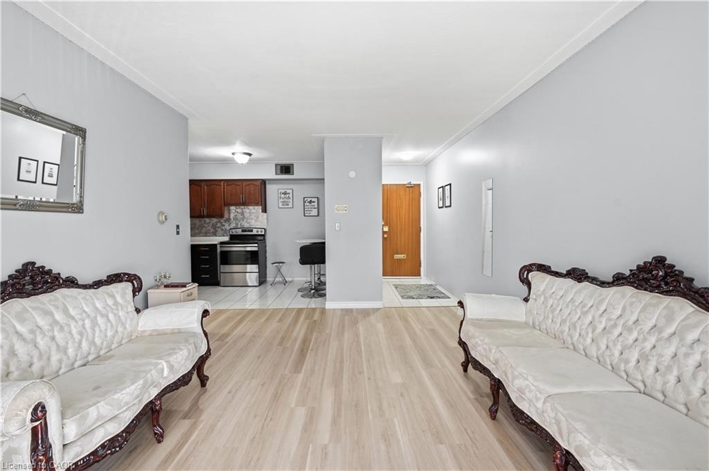208-8 Woodman Drive S Property Photo 14