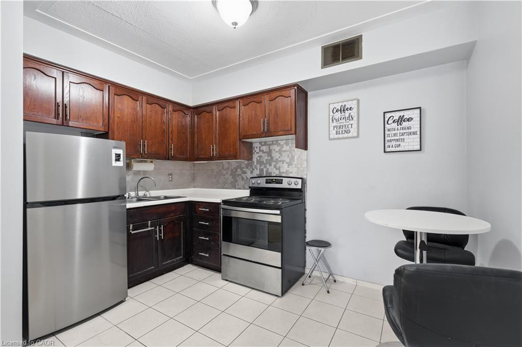 208-8 Woodman Drive S Property Photo 15