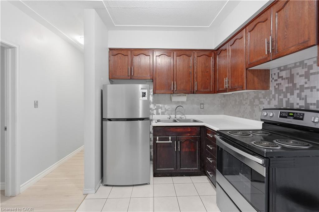 208-8 Woodman Drive S Property Photo 17
