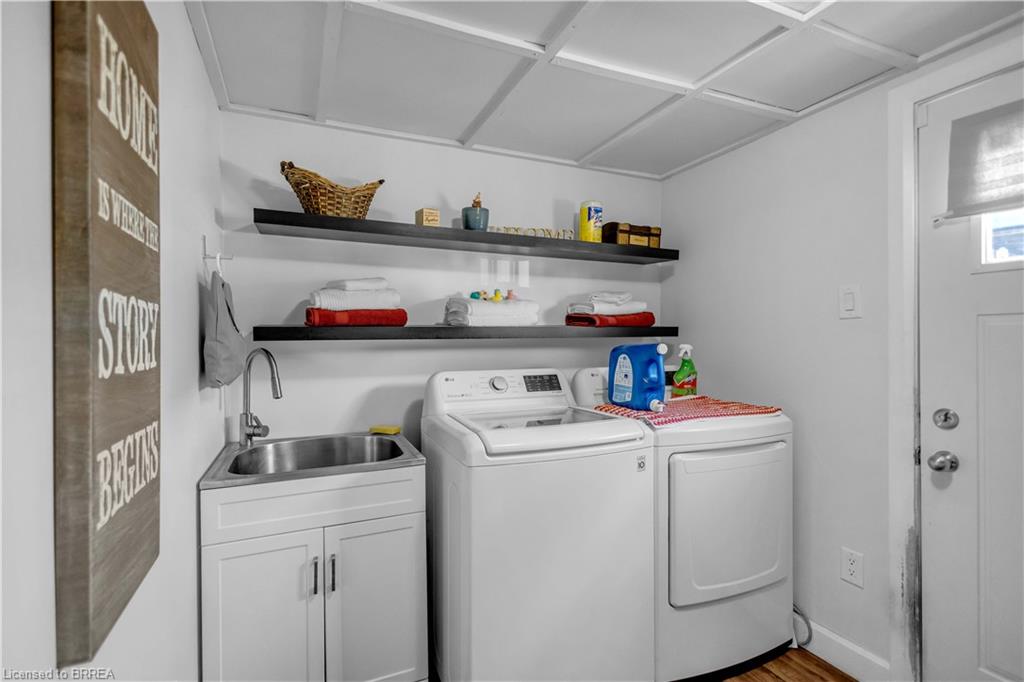 3-114 King Street Property Photo 15