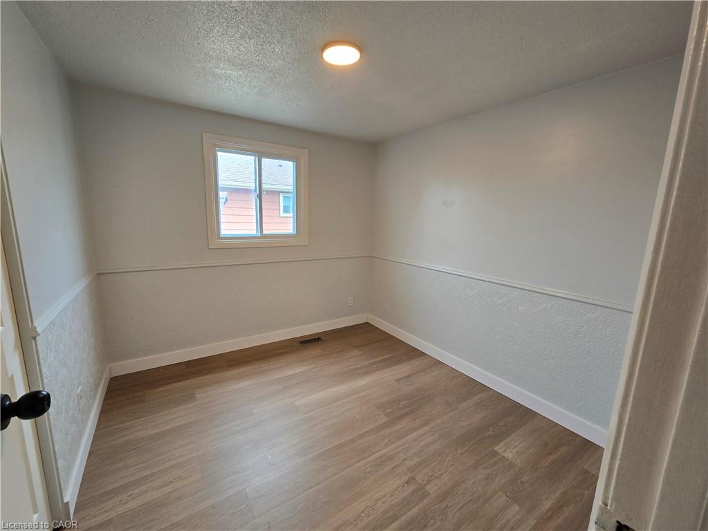 99 Cluthe Crescent Property Photo 16