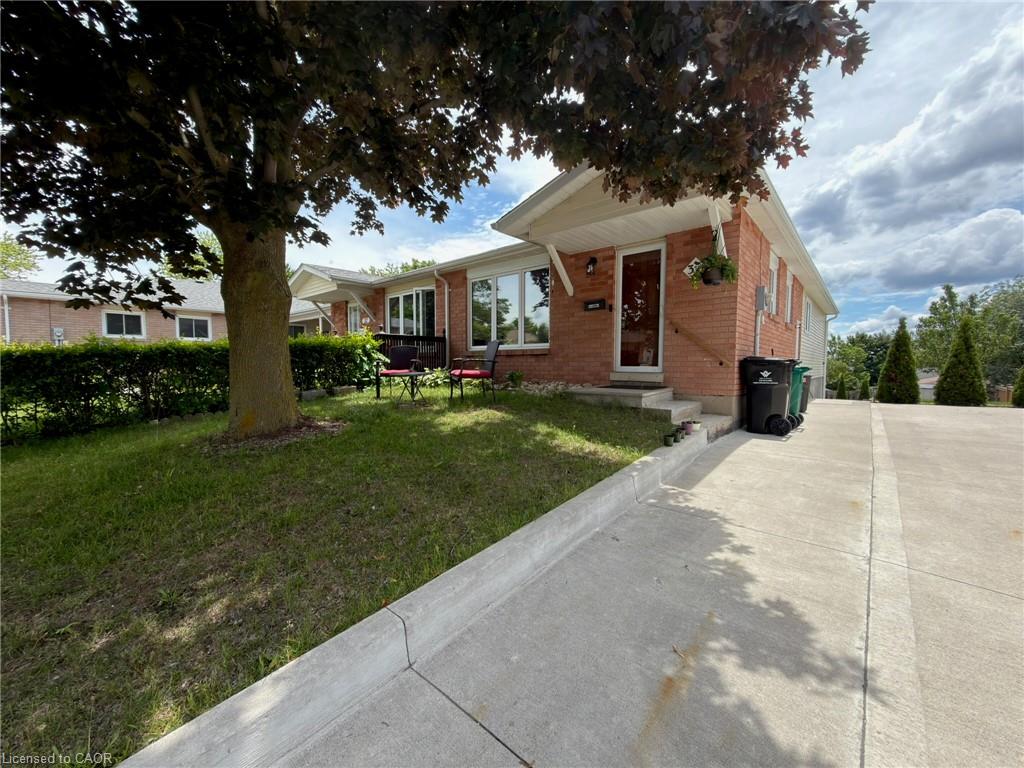 34 Nora Court Property Photo 2