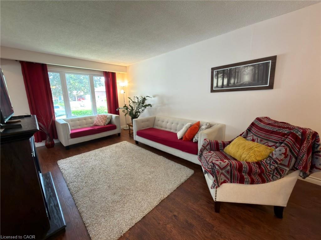 34 Nora Court Property Photo 6