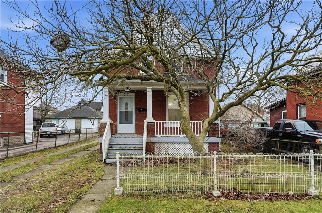 27 Albert Street Property Photo 1