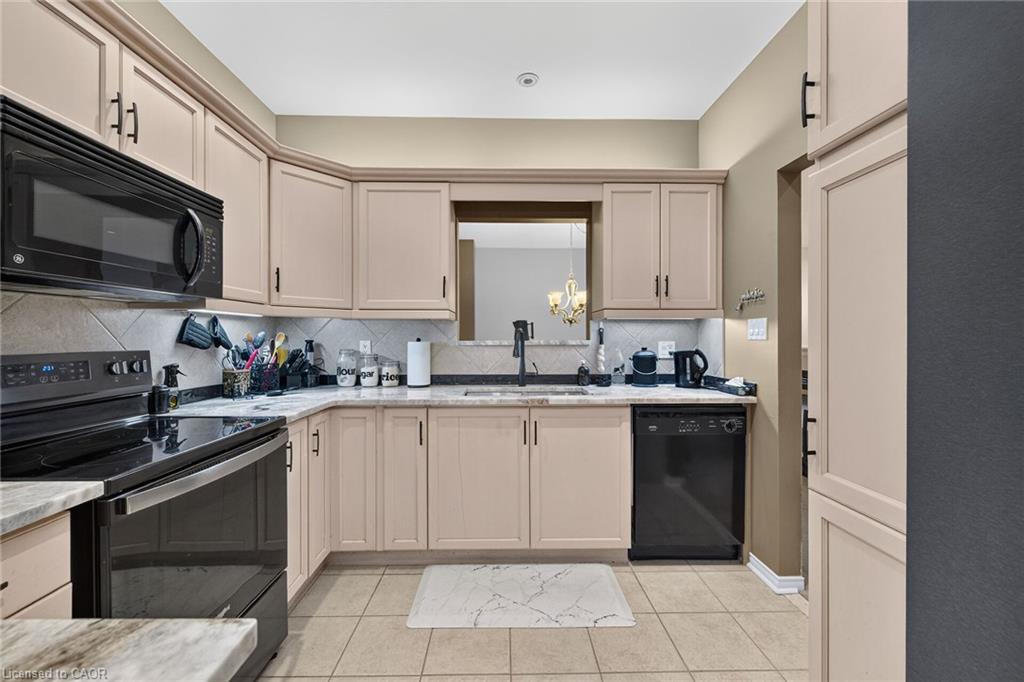 159 Thoroughbred Boulevard Property Photo 7