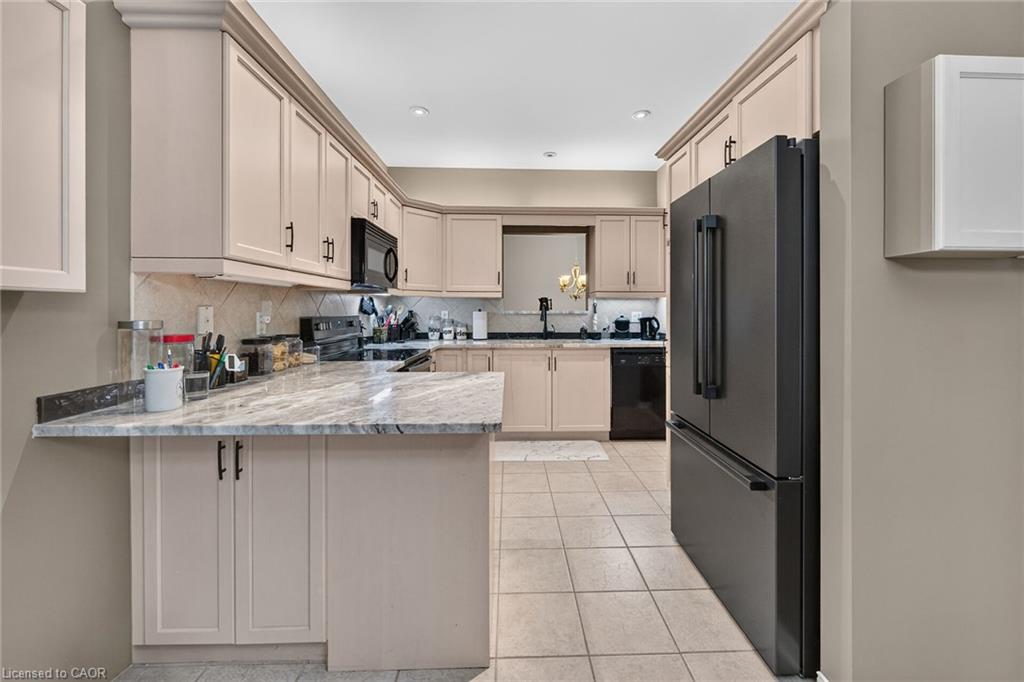 159 Thoroughbred Boulevard Property Photo 8