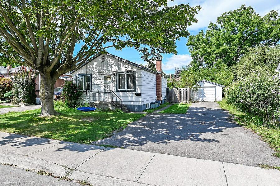 576 Rosseau Road Property Photo 1