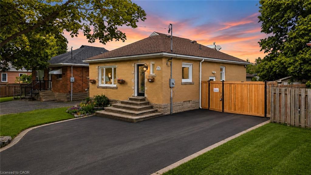 627 Upper Sherman Avenue Property Photo 1