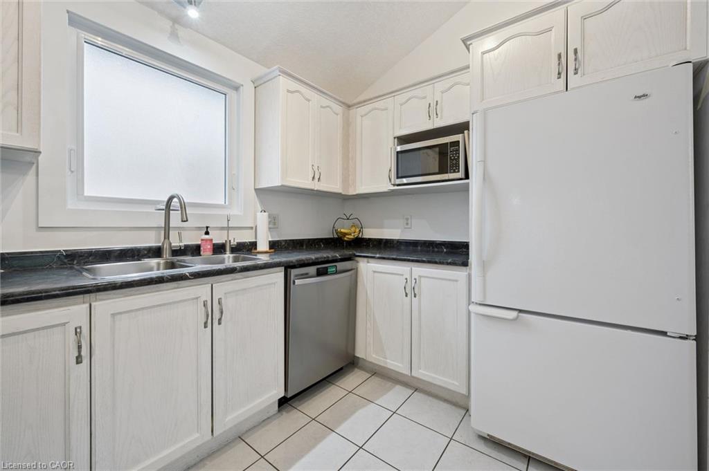 38 Borland Drive Property Photo 14
