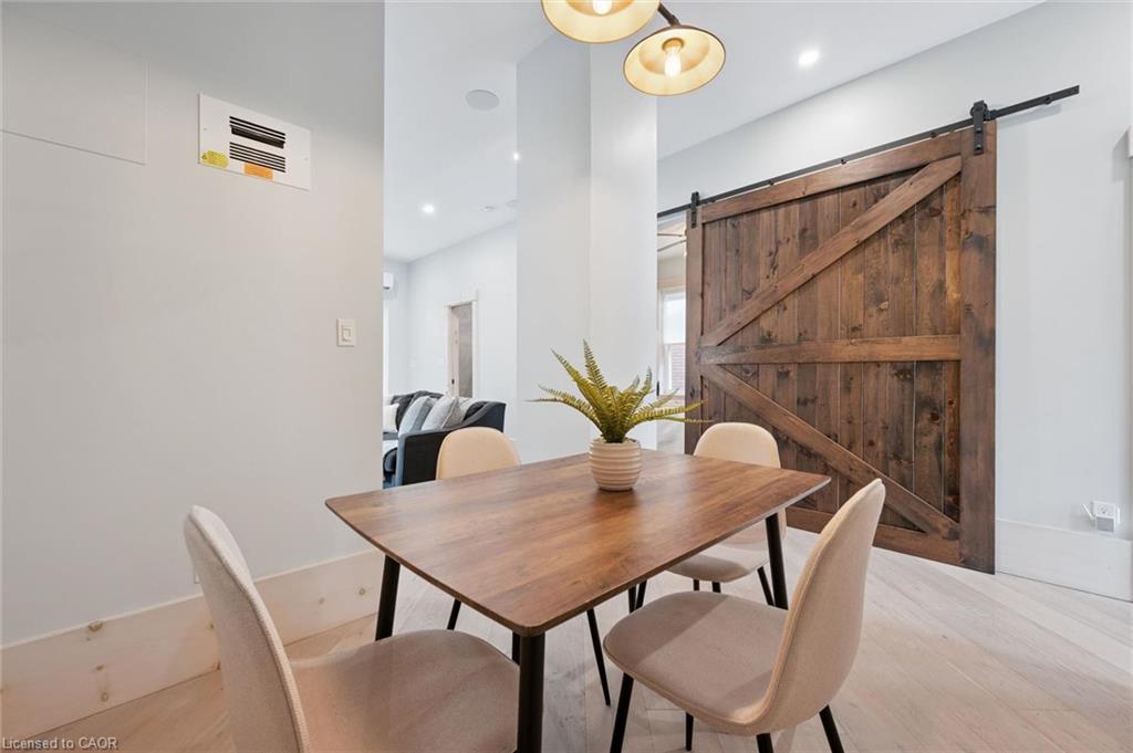 183 Elizabeth Street Property Photo 11