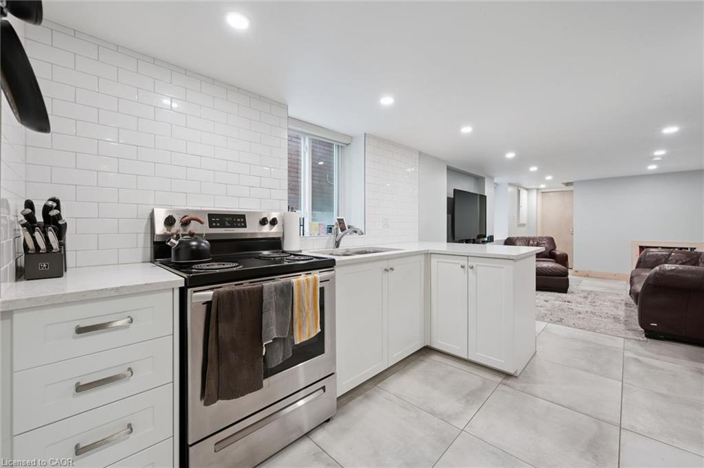 183 Elizabeth Street Property Photo 32