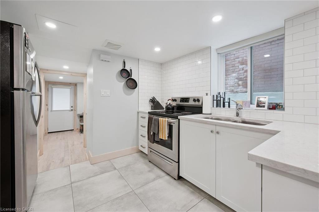 183 Elizabeth Street Property Photo 34