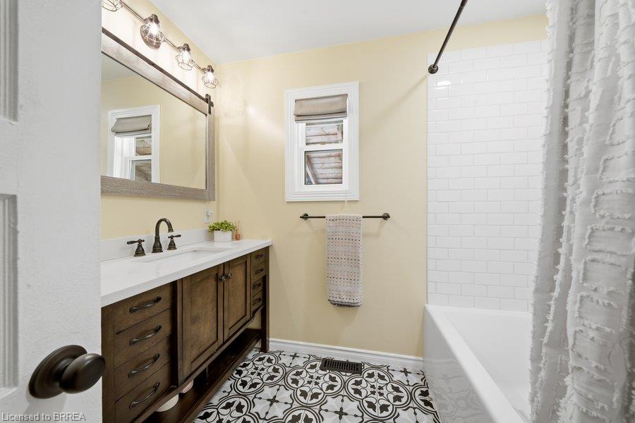 27 Frank Street Property Photo 9