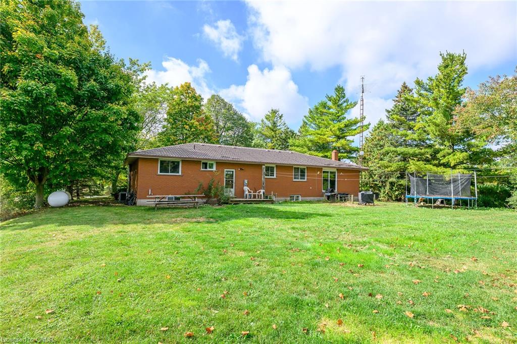 757 4th Line Property Photo 15