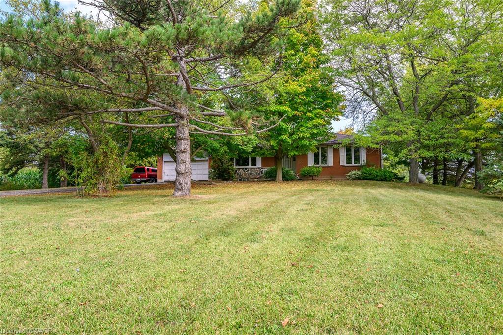 757 4th Line Property Photo 16