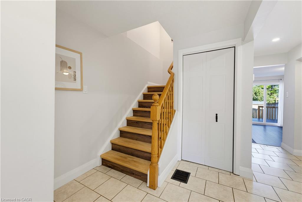 80 Highland Crescent Property Photo 6
