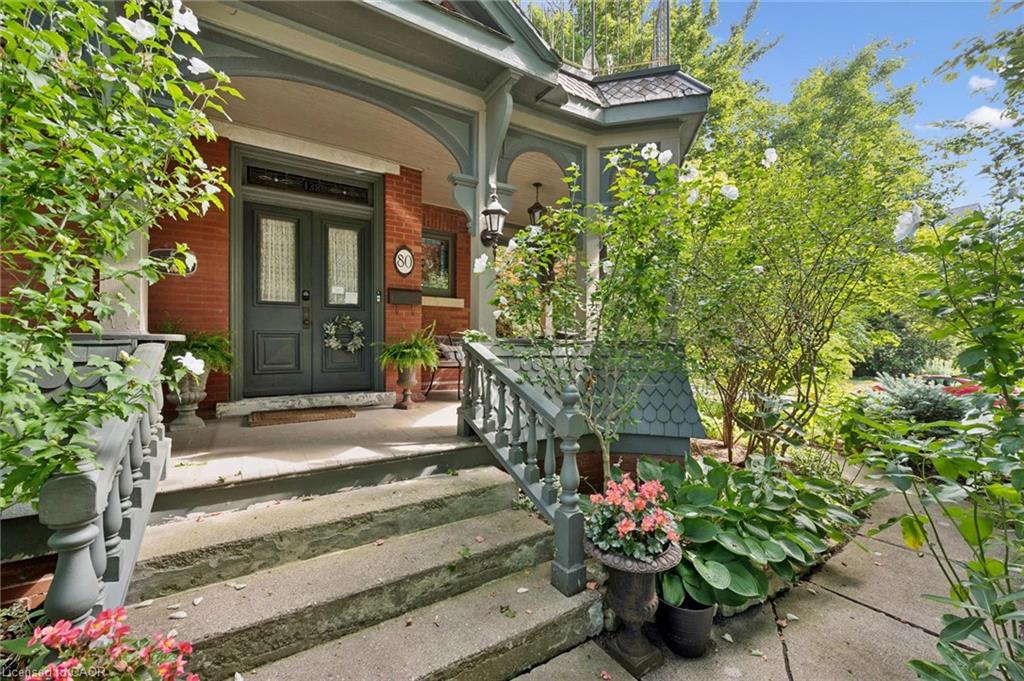 80 London Road W Property Photo 5