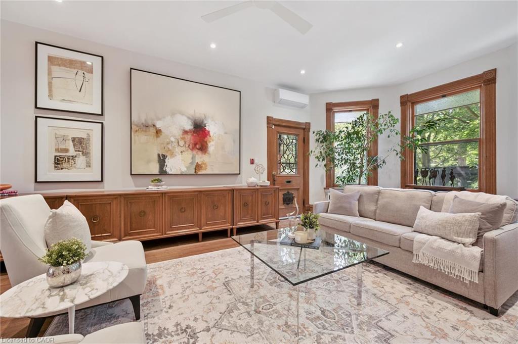 80 London Road W Property Photo 13