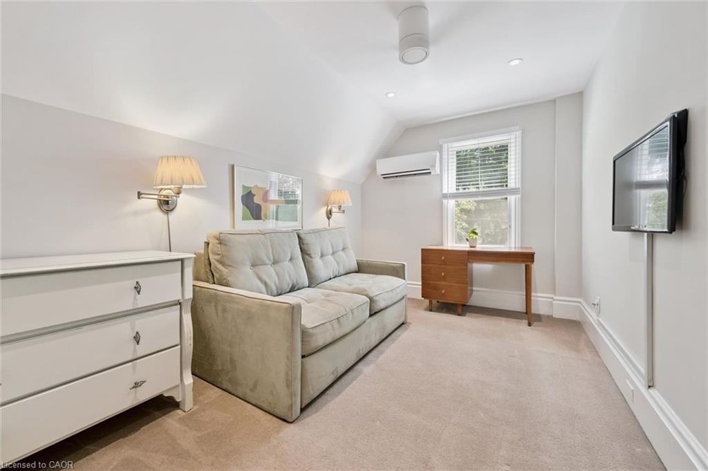 80 London Road W Property Photo 36