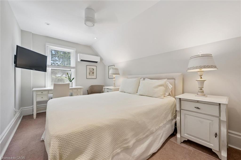80 London Road W Property Photo 37