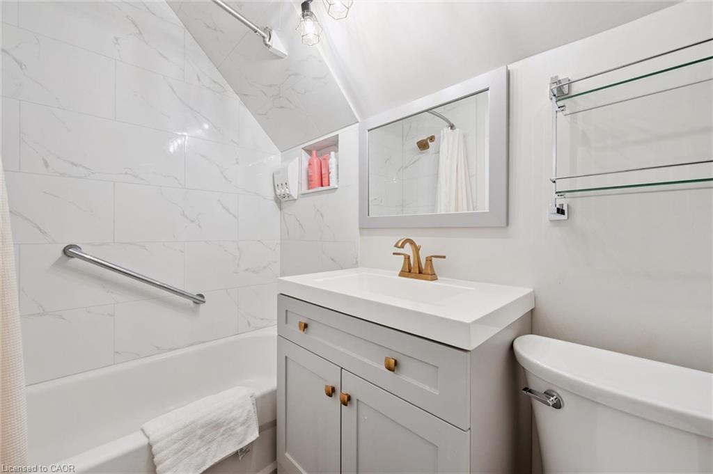 80 London Road W Property Photo 38