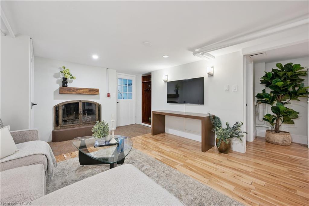 80 London Road W Property Photo 44