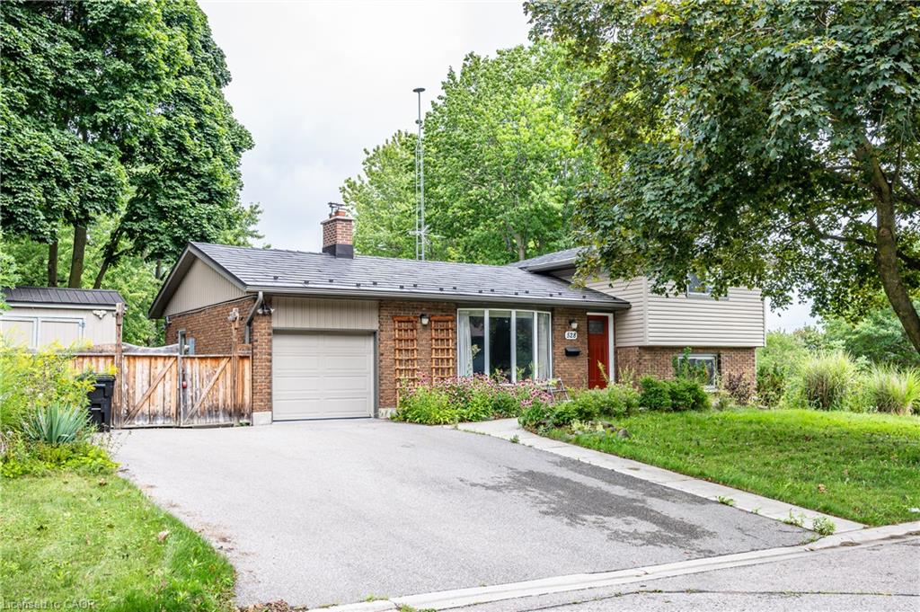 528 Sprucehill Avenue Property Photo 1