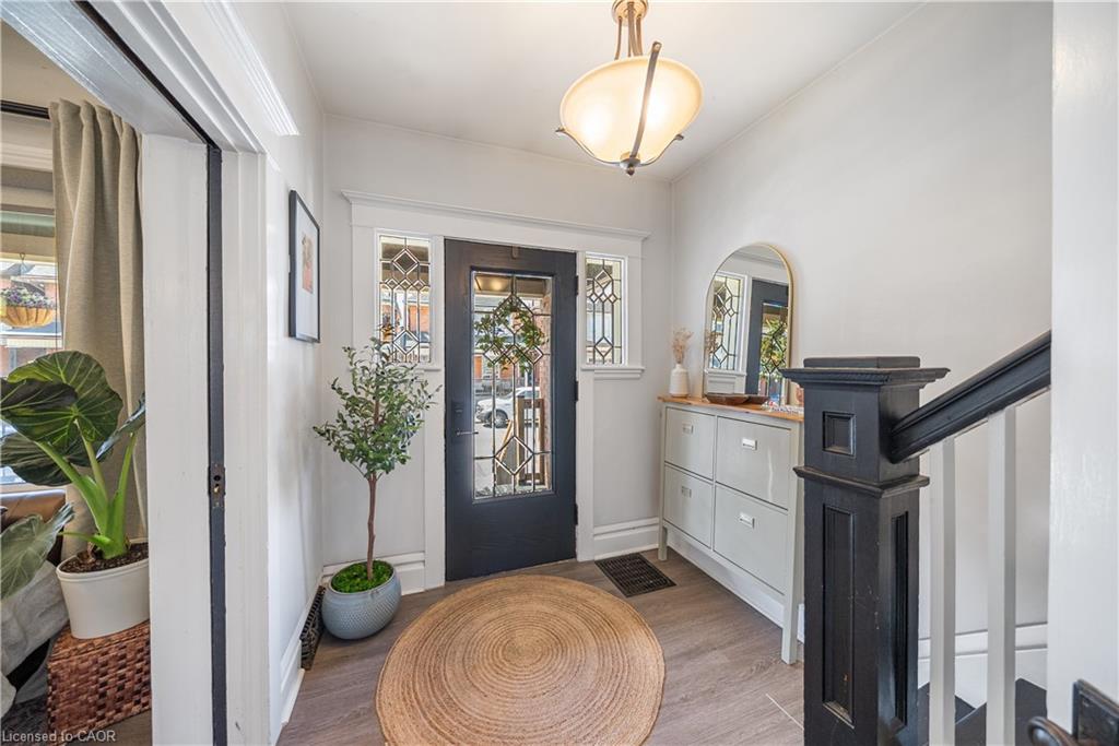 30 Lottridge Street Property Photo 6