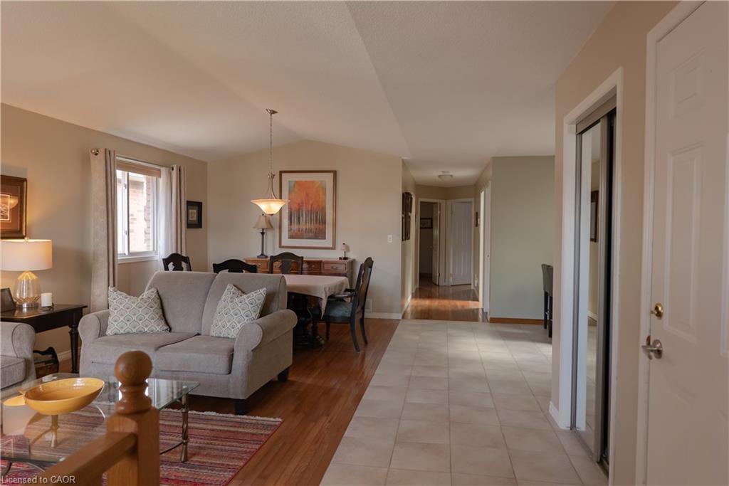 54 Republic Avenue Property Photo 4