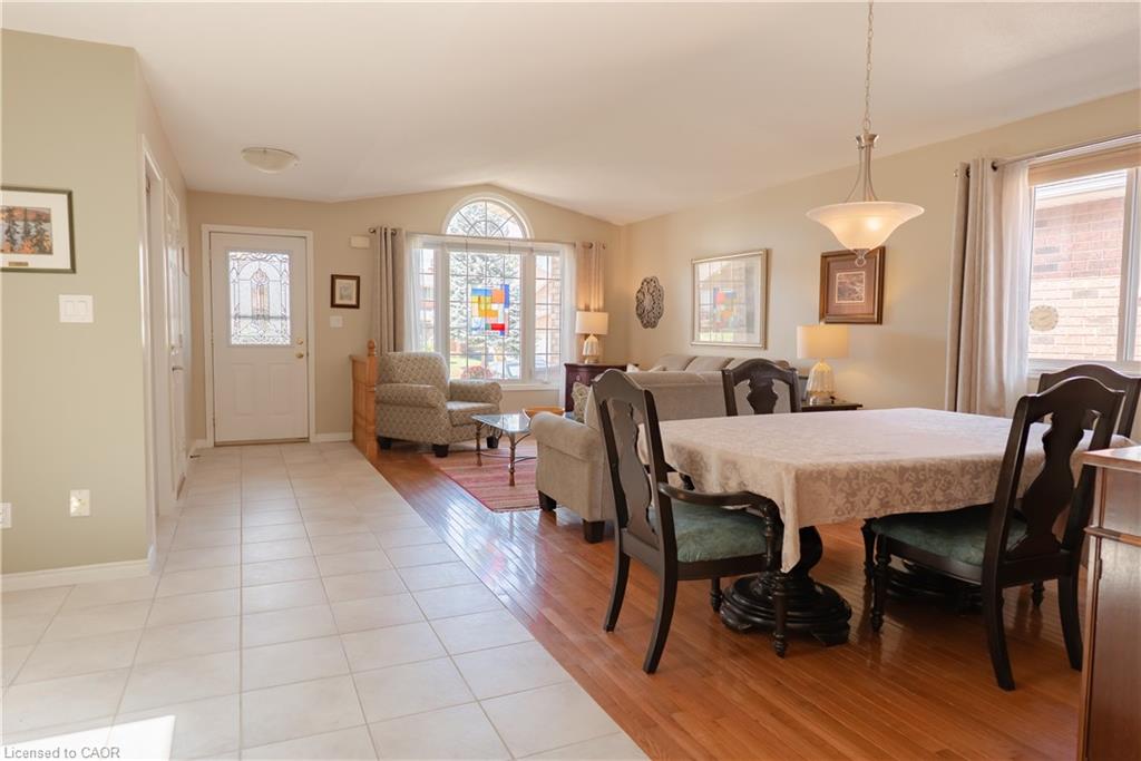 54 Republic Avenue Property Photo 6