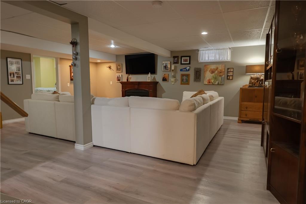 54 Republic Avenue Property Photo 18