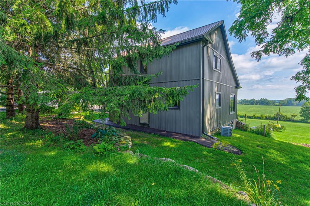 595534 Highway 59 Property Photo 2