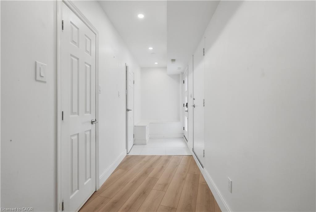 1498 Paddington Court Property Photo 4