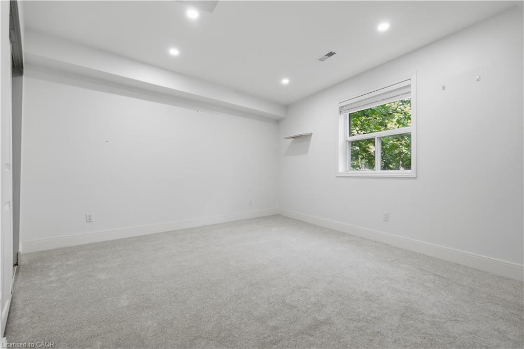 1498 Paddington Court Property Photo 15