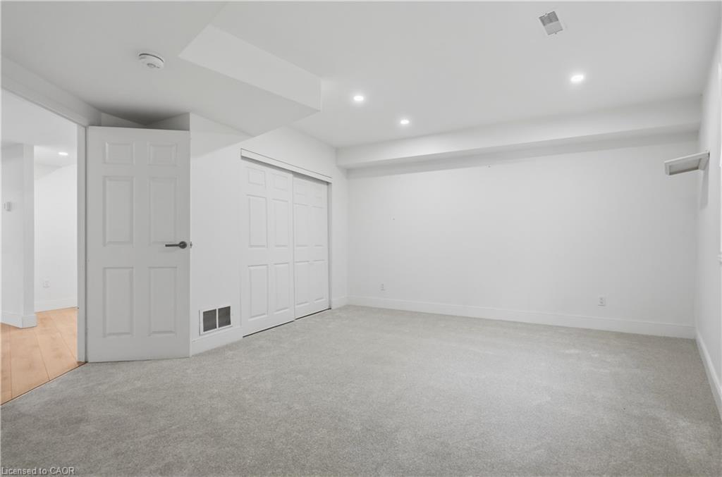 1498 Paddington Court Property Photo 16