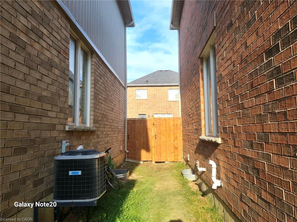 7694 Shagbark Avenue Property Photo 7