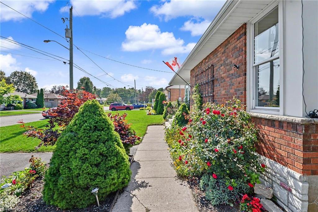 20 Freeman Drive Property Photo 3