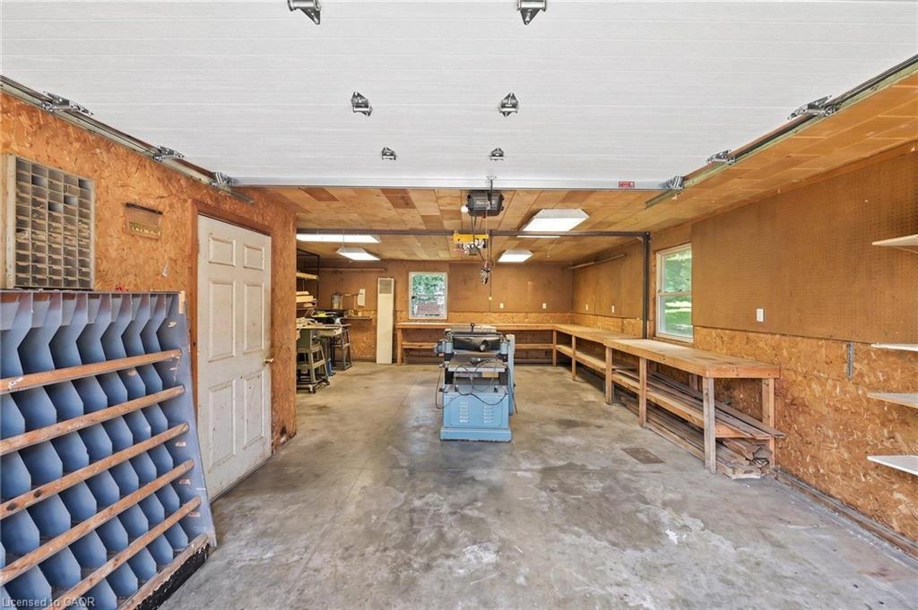 20 Freeman Drive Property Photo 6