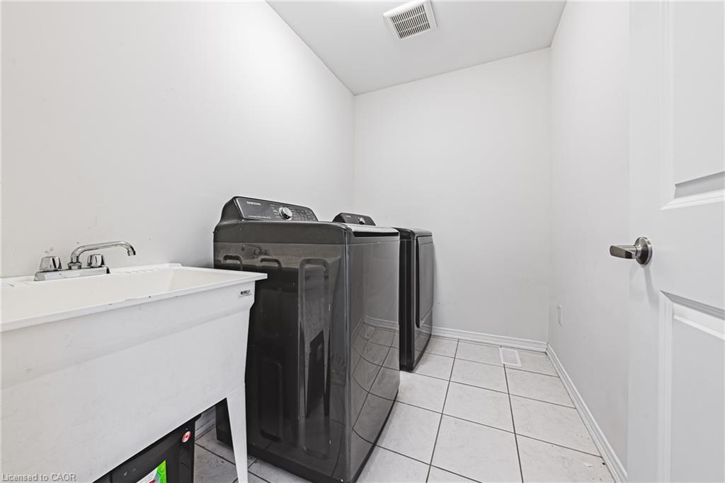 11 Mcwatters Street Property Photo 28