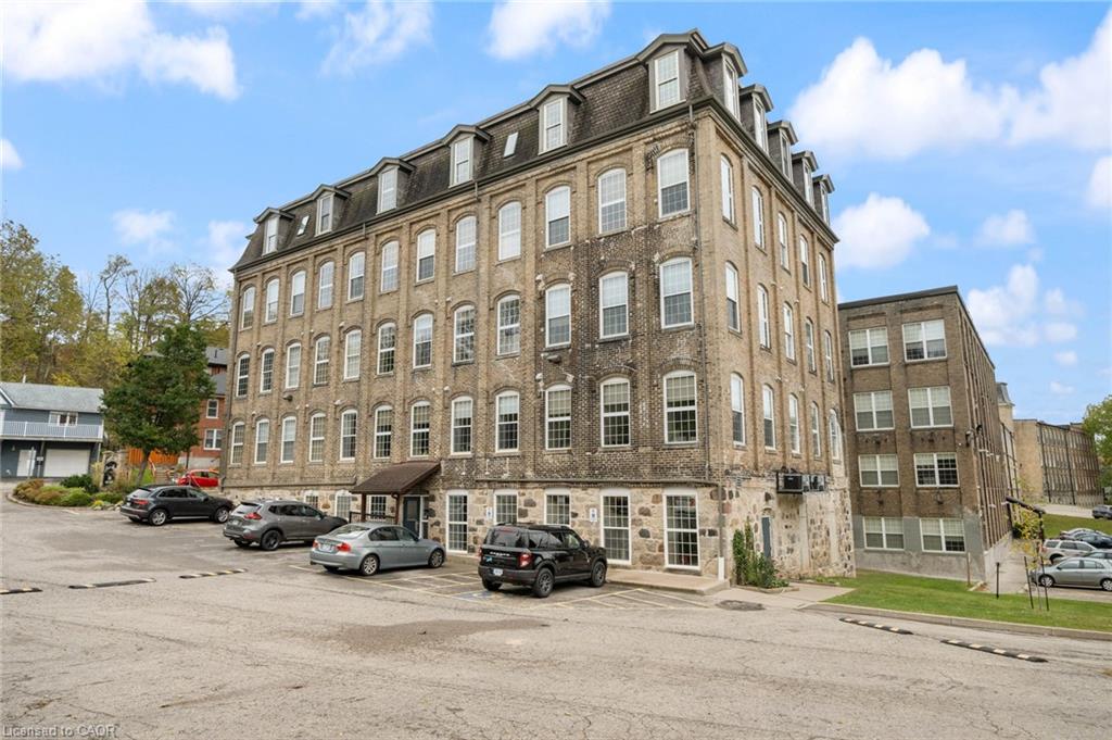 302-140 West River Street Property Photo 3