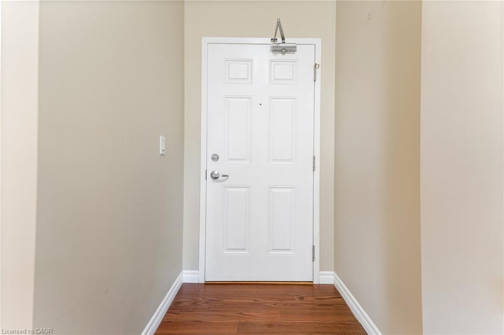 302-140 West River Street Property Photo 8