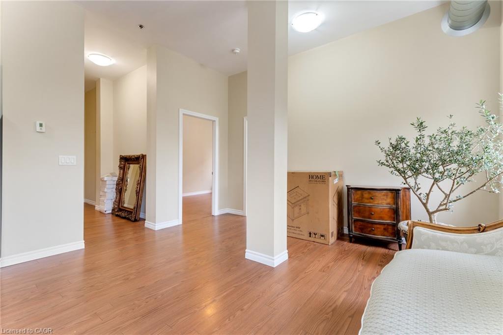 302-140 West River Street Property Photo 13