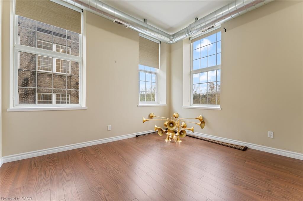 302-140 West River Street Property Photo 16