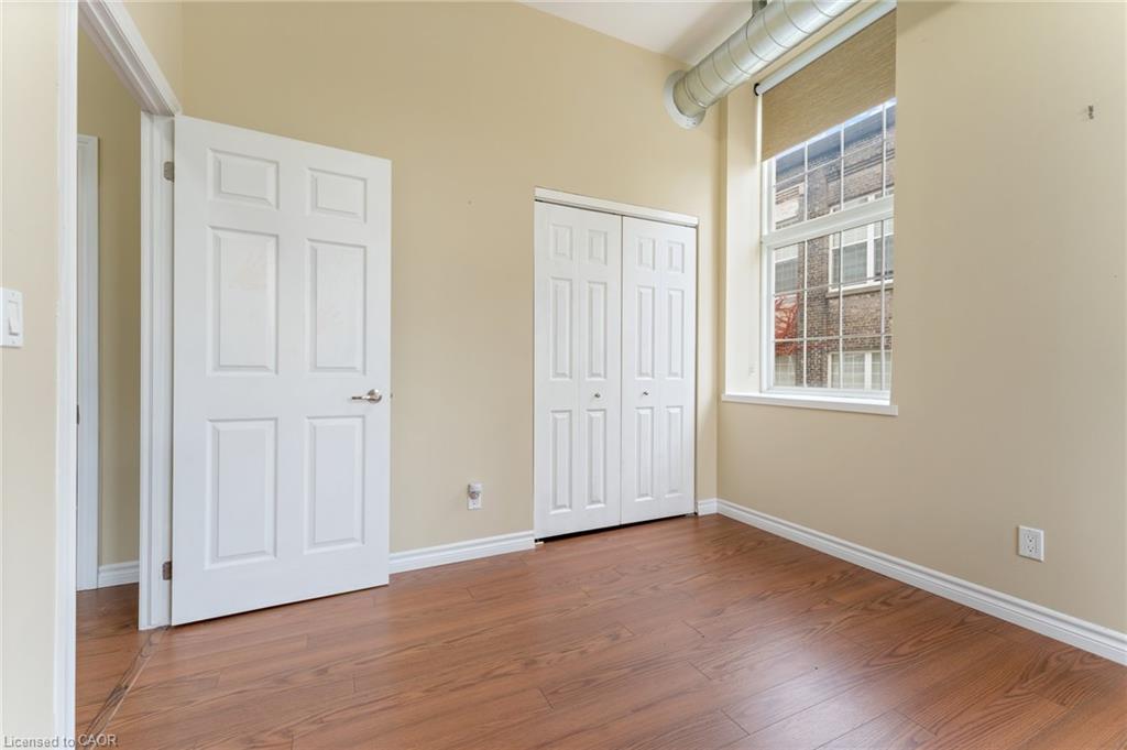 302-140 West River Street Property Photo 17