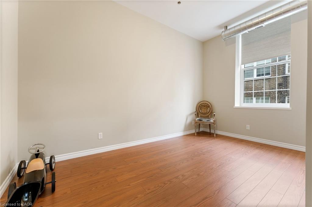 302-140 West River Street Property Photo 18